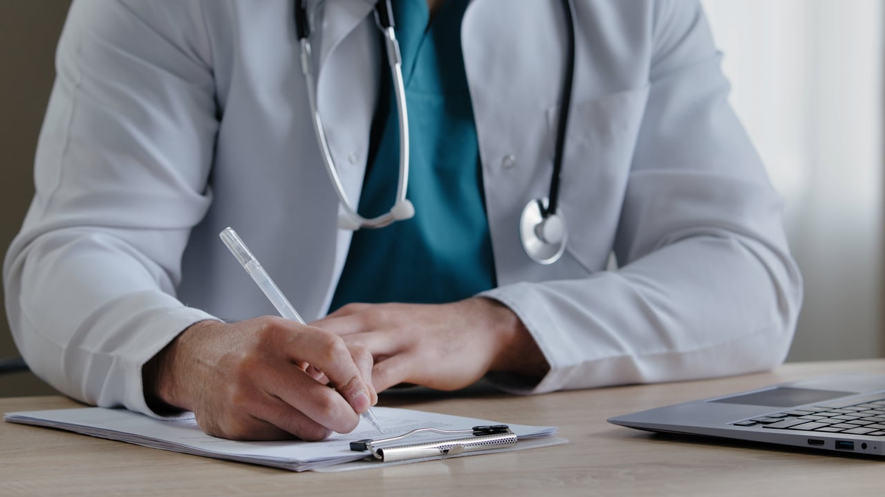 Understanding Your PBM Contract: Brand vs. Generic Drug Pricing